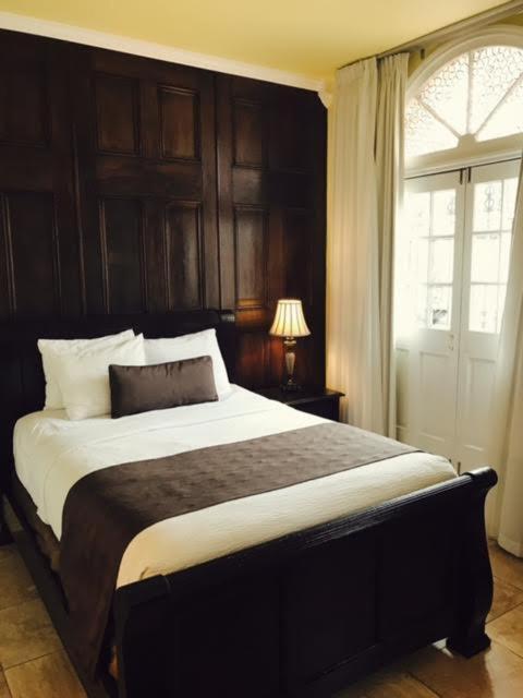 Frenchmen Hotel New Orleans Buitenkant foto